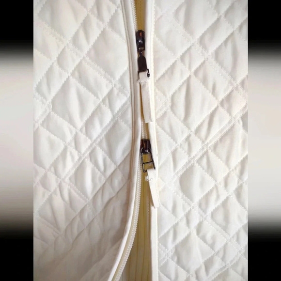 Effort Women's Quilted Cream Vest - Picture 7 of 12